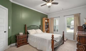 297 Woodbury Ln, Hull, GA 30646