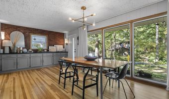 3177 Sunnywood Dr, Ann Arbor, MI 48103