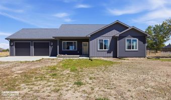 8 Lakota Ct, Cody, WY 82414