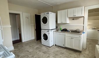 138 Mill Hill Ave, Bridgeport, CT 06610