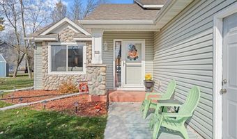 915 Wildflower Ct, Amery, WI 54001