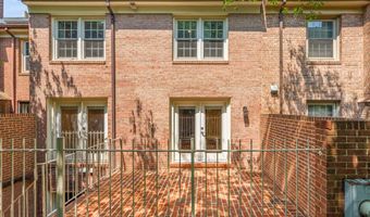 2345 S ROLFE St S, Arlington, VA 22202