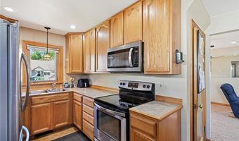 1003 13th Ave SW, Austin, MN 55912