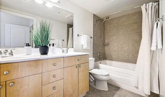 820 N POLLARD St 801, Arlington, VA 22203