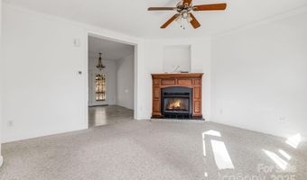 1 Hedgerose Ct B, Asheville, NC 28805