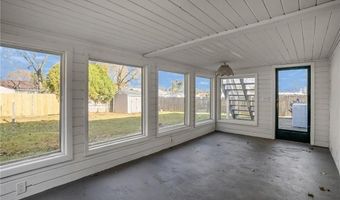 5 Katherine Dr, Johnston, RI 02919