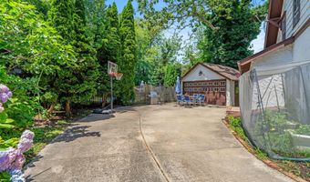 562 N Edgemere Dr, West Allenhurst, NJ 07711