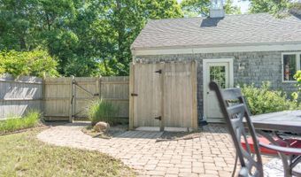121 Salt Rock Rd, Barnstable, MA 02630