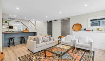 15 Liberty St, Chester, CT 06412