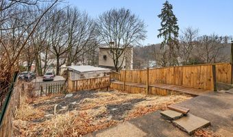 23 St Thomas St, Airville, PA 15203