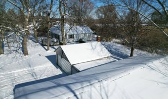 462 Knoxville Trl, Alpha, IL 61413