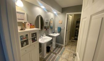 7735 Country Club Rd, Athens, OH 45701