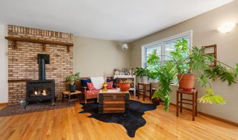 9707 Rogers Rd, Alanson, MI 49706