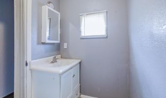 1406 New York Ave, Alamogordo, NM 88310