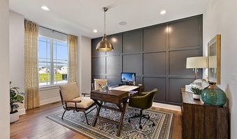 6167 N Trailwoods Dr, Ann Arbor, MI 48103