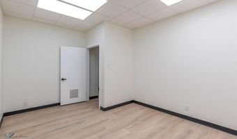 317 N Willis St Suite 2, Abilene, TX 79603