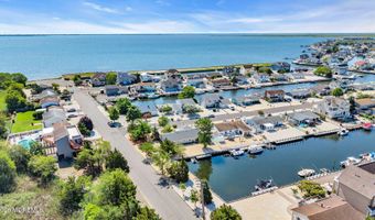 121 Stillwater Rd, Barnegat, NJ 08005