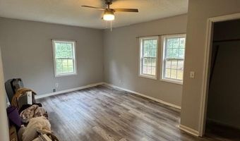 15 Mango St, Andrews, SC 29510