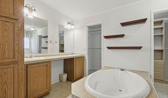 8 James Sanchez Ln, Belen, NM 87002