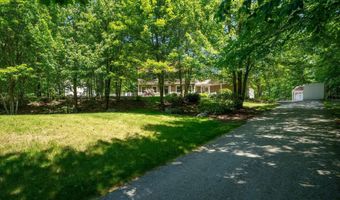78 Hitching Post Ln, Bedford, NH 03110