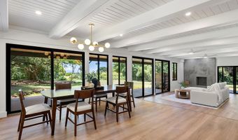 965 Hog Back Rd, Haiku, HI 96708