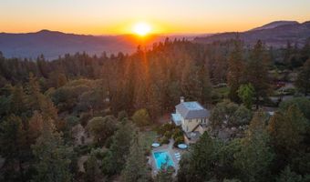 335 Pine Breeze Dr, Angwin, CA 94508