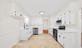 2101 Kamak Dr, Beebe, AR 72012