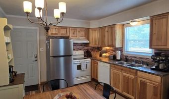 118 Rich Creek Rd, Ansted, WV 25812