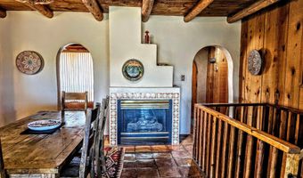 2 Latilla Ln, Arroyo Seco, NM 87514