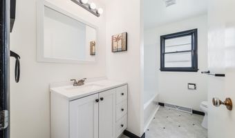 1500 E LINDBERGH St, Appleton, WI 54911
