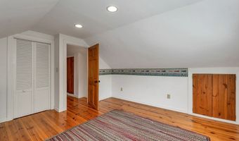 69 King Rd, Bedford, NH 03110