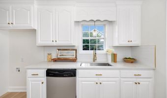 25073 Thach Rd, Athens, AL 35613