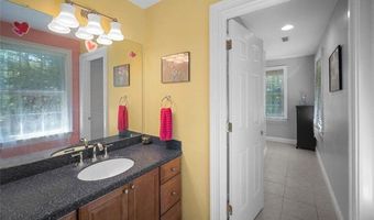 2 Scenic Ridge Ct, Coventry, RI 02816