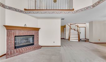 120 Ambleside Way, Amherst, OH 44001