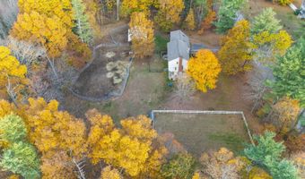 27 Arabian Way, Chester, NH 03036