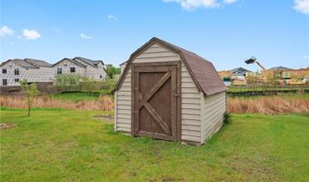 551 Knollwood St W, Annandale, MN 55302