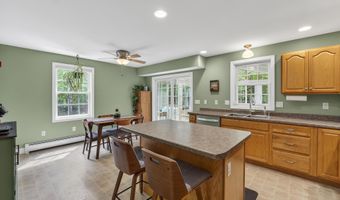 277 Parker Mountain Rd, Barrington, NH 03825