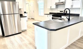 450 Sweetpea Ln, Altoona, WI 54720