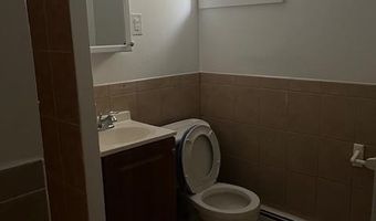 22 E 48TH St, Bayonne, NJ 07002
