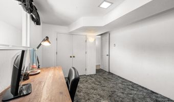 3146 CLUB Dr, Allentown, PA 18103
