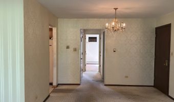 831 S Dwyer Ave A, Arlington Heights, IL 60005