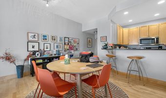 360 W Washington Ave 1204, Madison, WI 53703