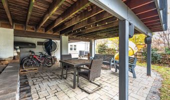 6282 15TH Rd N, Arlington, VA 22205