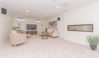 1729 Weldon Blvd, Ann Arbor, MI 48103