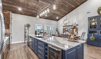 2215 Deepwood Dr, Alma, AR 72921