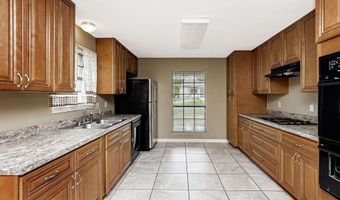 12212 Lazy Oaks Dr, Baker, LA 70714