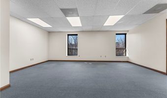 600 Commerce Dr, Coraopolis, PA 15108