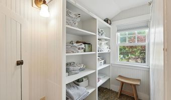 309 Foreside Rd, Falmouth, ME 04105