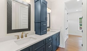 117 Oak Terrace Dr, Baldwin, GA 30511