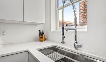 115 NEW YORK Ave NW 9, Washington, DC 20001